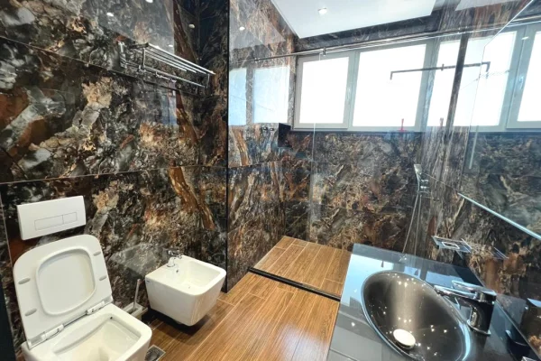Shtepi me qera Apartament ne Tirane, 1+1, Mobilimi E mobiluar, Pagesa 800  Euro.