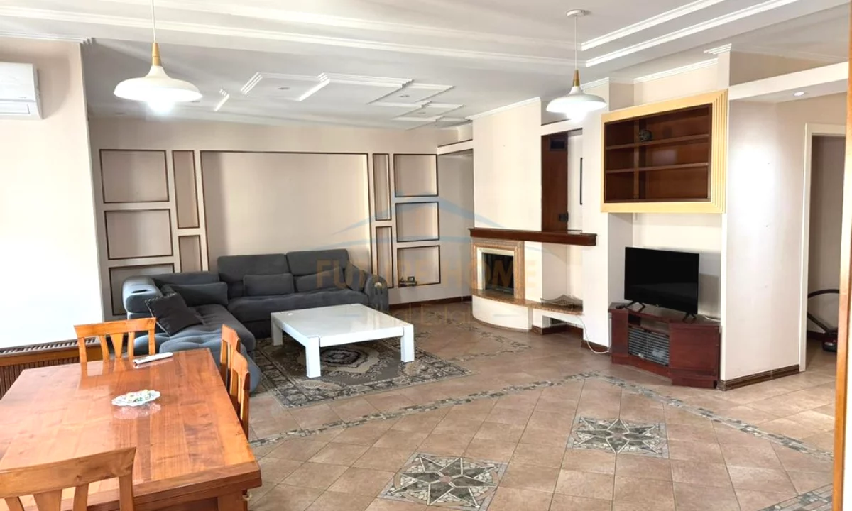Shtepi me qera Apartament ne Tirane, 3+1, Mobilimi E mobiluar, Pagesa 1,100  Euro.