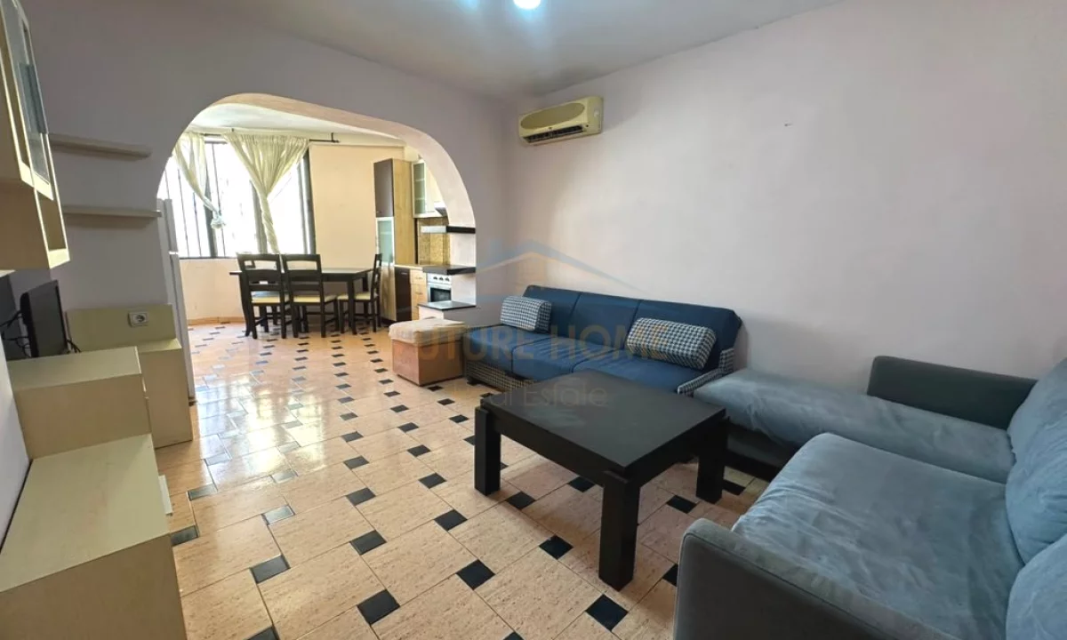 Shtepi ne shitje Apartament ne Tirane, 2+1, Mobilimi E mobiluar, Pagesa 140,000  Euro.
