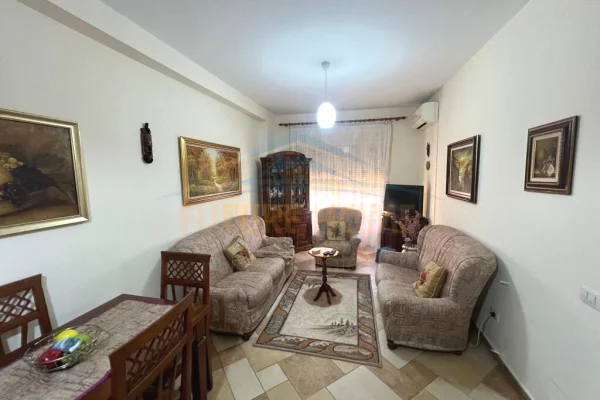 Qera, Apartament 2+1, Rruga Panorama, Tiranë