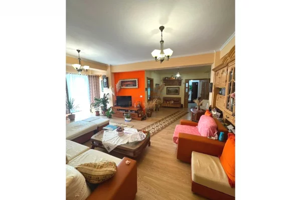 Shitet, Apartament 2+1, Ish-Nisharaku, Bulevardi Gjergj Fishta