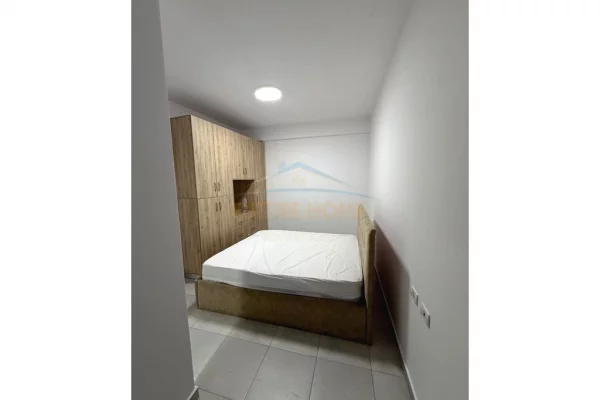 Shtepi me qera Apartament ne Tirane, 2+1, Mobilimi E mobiluar, Pagesa 60,000  Leke.