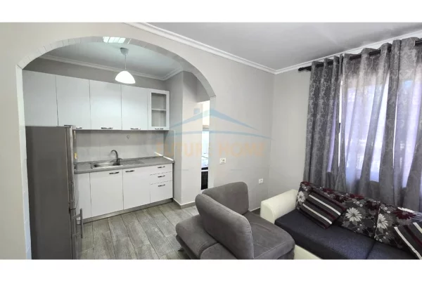 Shtepi me qera Apartament ne Tirane, 1+1, Mobilimi E mobiluar, Pagesa 50,000  Leke.