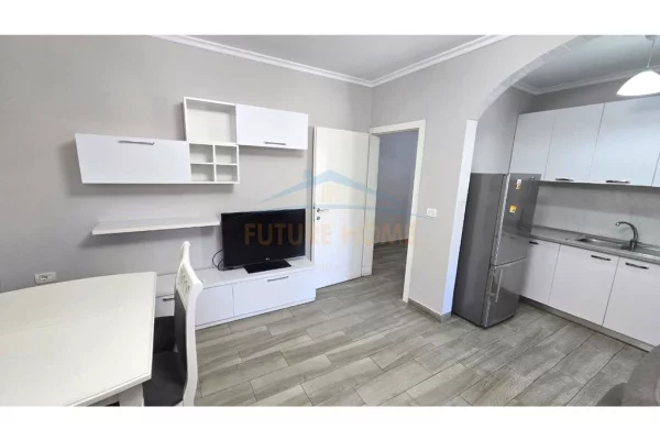 Shtepi me qera Apartament ne Tirane, 1+1, Mobilimi E mobiluar, Pagesa 50,000  Leke.