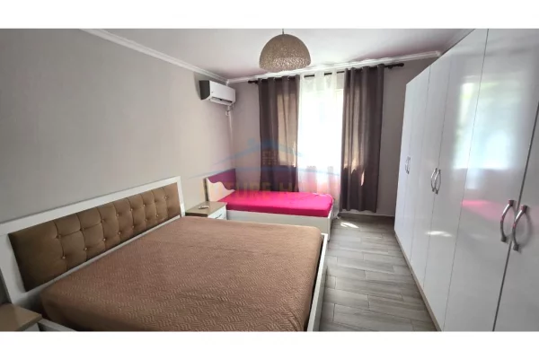 Shtepi me qera Apartament ne Tirane, 1+1, Mobilimi E mobiluar, Pagesa 50,000  Leke.