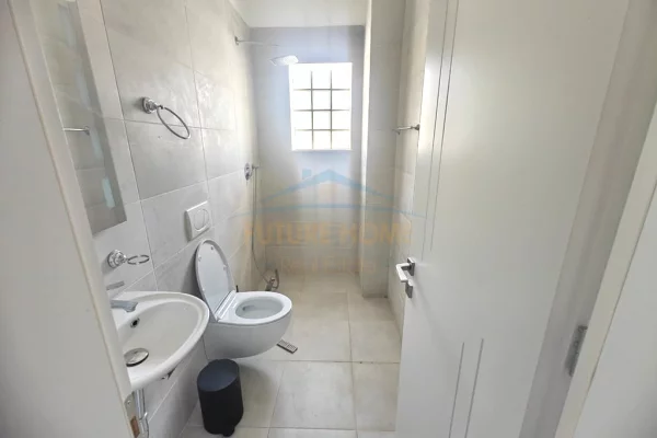 Shtepi me qera Apartament ne Tirane, 1+1, Mobilimi E mobiluar, Pagesa 35,000  Leke.
