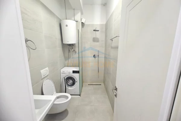 Shtepi me qera Apartament ne Tirane, Garsoniere, Mobilimi E mobiluar, Pagesa 28,000  Leke.
