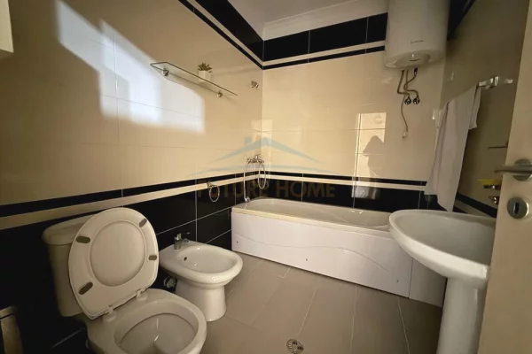 Shtepi me qera Apartament ne Tirane, 2+1, Mobilimi E mobiluar, Pagesa 55,000  Leke.
