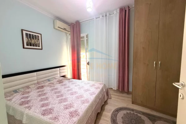 Shtepi me qera Apartament ne Tirane, 1+1, Mobilimi E mobiluar, Pagesa 650  Euro.