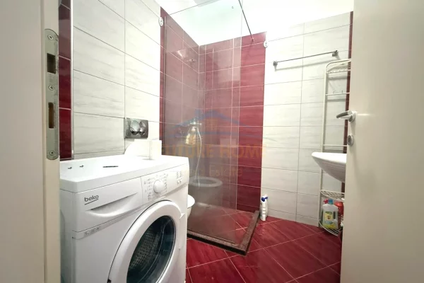 Shtepi me qera Apartament ne Tirane, 1+1, Mobilimi E mobiluar, Pagesa 650  Euro.