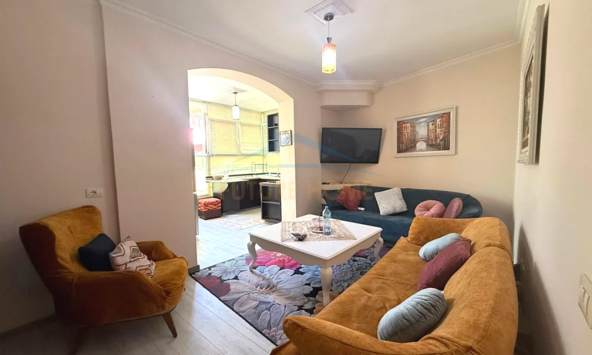 Shtepi me qera Apartament ne Tirane, 1+1, Mobilimi E mobiluar, Pagesa 650  Euro.