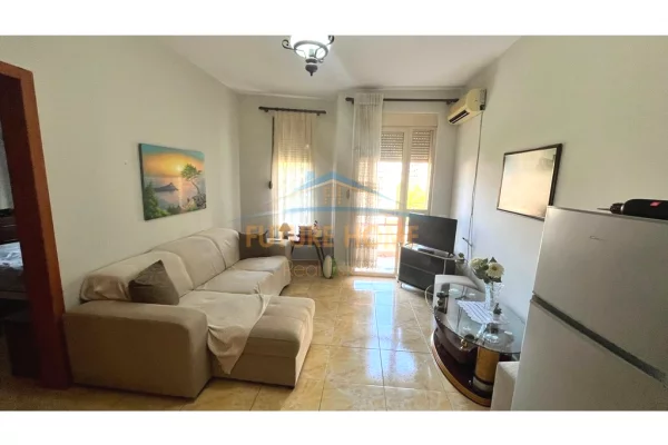 Shtepi me qera 1+1 ne Tirane - 520 Euro