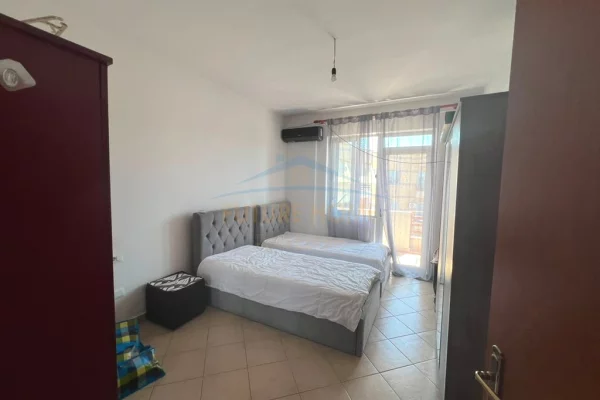 Shtepi me qera Apartament ne Tirane, 1+1, Mobilimi E mobiluar, Pagesa 450  Euro.