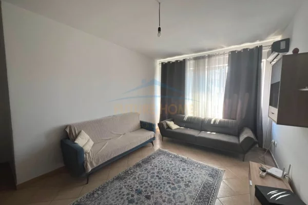 Shtepi me qera 1+1 ne Tirane - 450 Euro