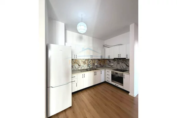 Shtepi me qera Apartament ne Tirane, 2+1, Mobilimi E mobiluar, Pagesa 60,000  Leke.