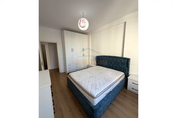 Shtepi me qera Apartament ne Tirane, 2+1, Mobilimi E mobiluar, Pagesa 60,000  Leke.