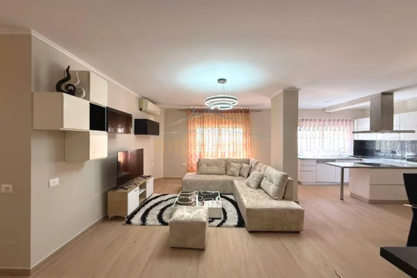 Shtepi me qera 2+1 ne Tirane - 80,000 Leke