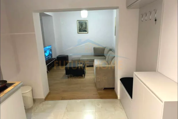 Shtepi me qera Apartament ne Tirane, 1+1, Mobilimi E mobiluar, Pagesa 600  Euro.