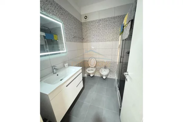 Shtepi me qera Apartament ne Tirane, 1+1, Mobilimi E mobiluar, Pagesa 600  Euro.