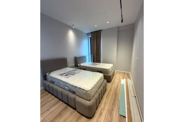 Shtepi me qera Apartament ne Tirane, 2+1, Mobilimi E mobiluar, Pagesa 80,000  Leke.