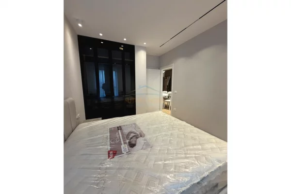 Shtepi me qera Apartament ne Tirane, 2+1, Mobilimi E mobiluar, Pagesa 80,000  Leke.