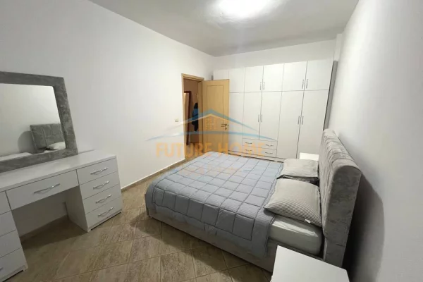 Shtepi me qera Apartament ne Tirane, 2+1, Mobilimi E mobiluar, Pagesa 770  Euro.