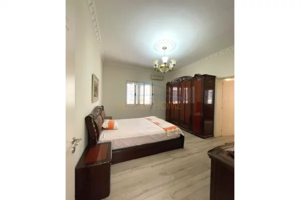 Shtepi me qera Apartament ne Tirane, 2+1, Mobilimi E mobiluar, Pagesa 75,000  Leke.