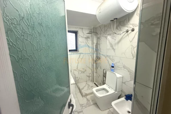 Shtepi me qera Apartament ne Tirane, 2+1, Mobilimi E mobiluar, Pagesa 65,000  Leke.