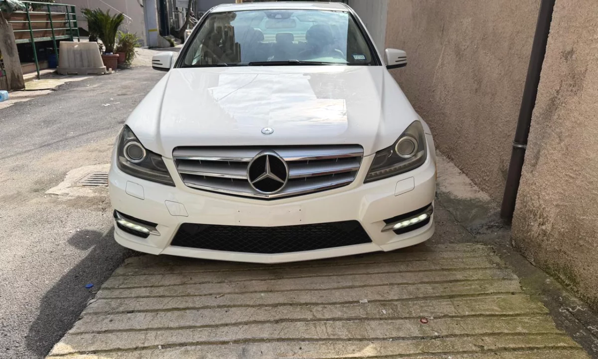 Mercedes-Benz C-Class 250 2014 Ne Tirane – Automatike | 1.8 Benzine | Baxha | Nga 50Euro/dite