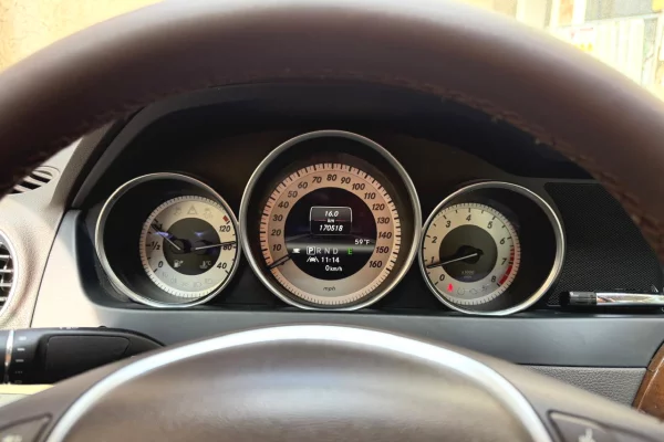 Mercedes-Benz C-Class 250 2014 Ne Tirane – Automatike | 1.8 Benzine | Baxha | Nga 50Euro/dite