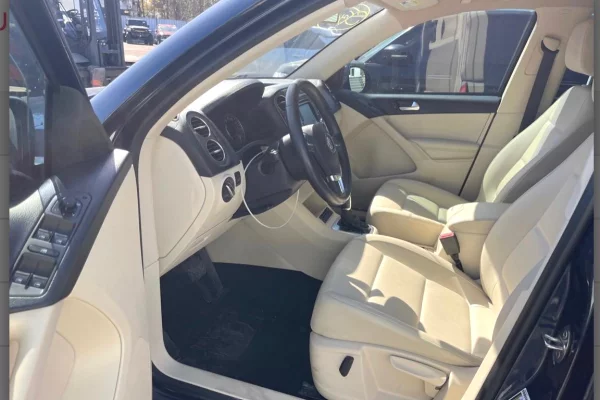 Mercedes-Benz C-Class 250 2014 Ne Tirane – Automatike | 1.8 Benzine | Baxha | Nga 50Euro/dite