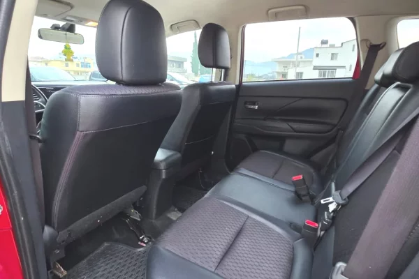 Makina me qera ne Tirane - 30 Euro