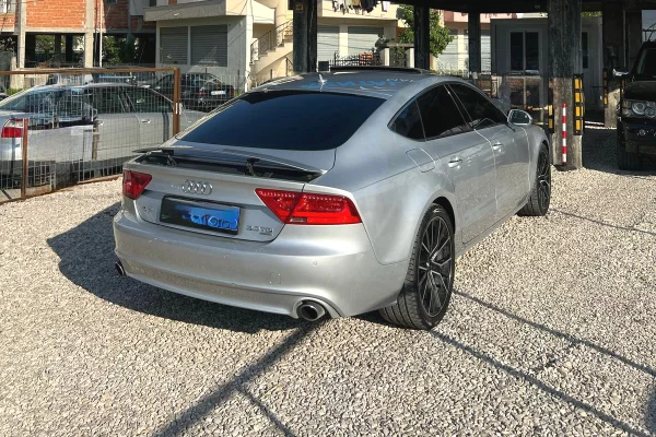 Jepet me qera Audi A7 3.0 TDI Automat – 2012