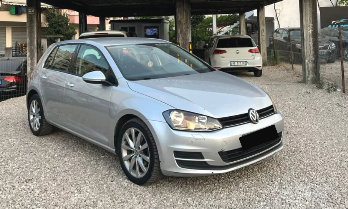 Jepet me qera ne Rinas Volkswagen Golf 7 – 2013 Nafte Automat 
