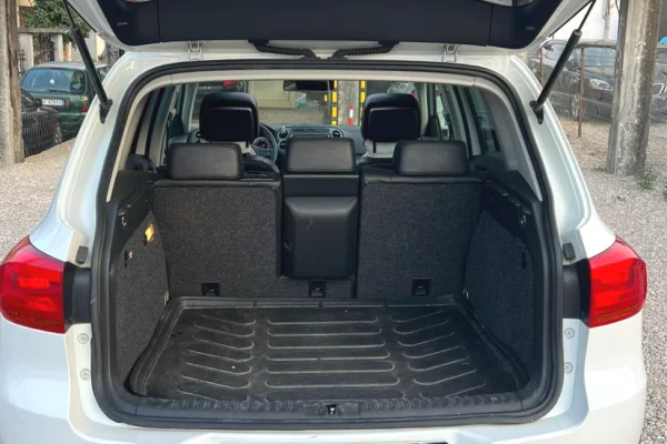 Merr Volkswagen Tiguan 2015 me Qira – 2.0 Diesel, Automat, Vetem 45Euro/dite”