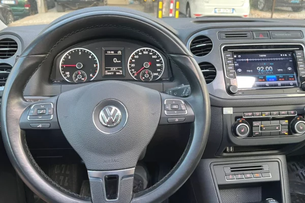 Merr Volkswagen Tiguan 2015 me Qira – 2.0 Diesel, Automat, Vetem 45Euro/dite”
