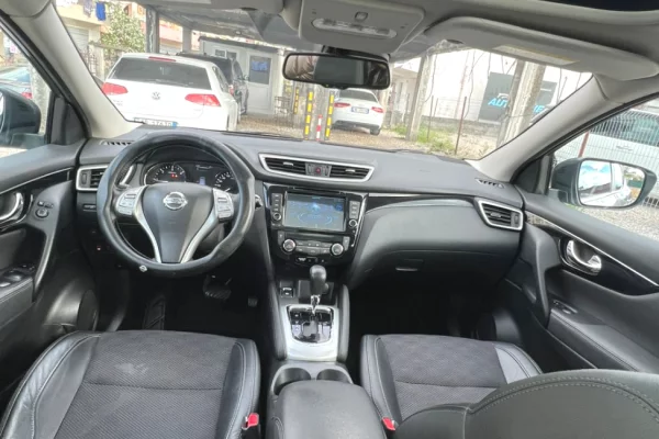 Merr Nissan Qashqai 2016 me Qira – 1.6 Diesel, Automat, Vetem 45Euro/dite”