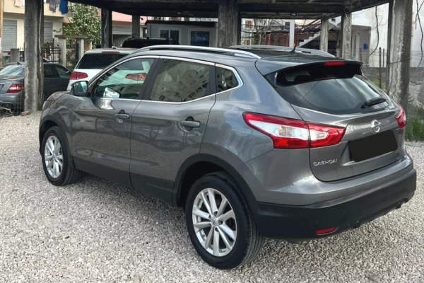 Merr Nissan Qashqai 2016 me Qira – 1.6 Diesel, Automat, Vetem 45Euro/dite”