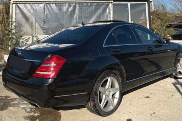 Makina me qera ne Tirane - 60 Euro