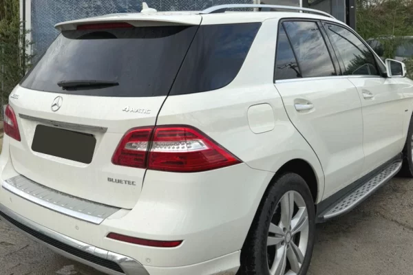 Mercedes-Benz ML 2013 me Qera