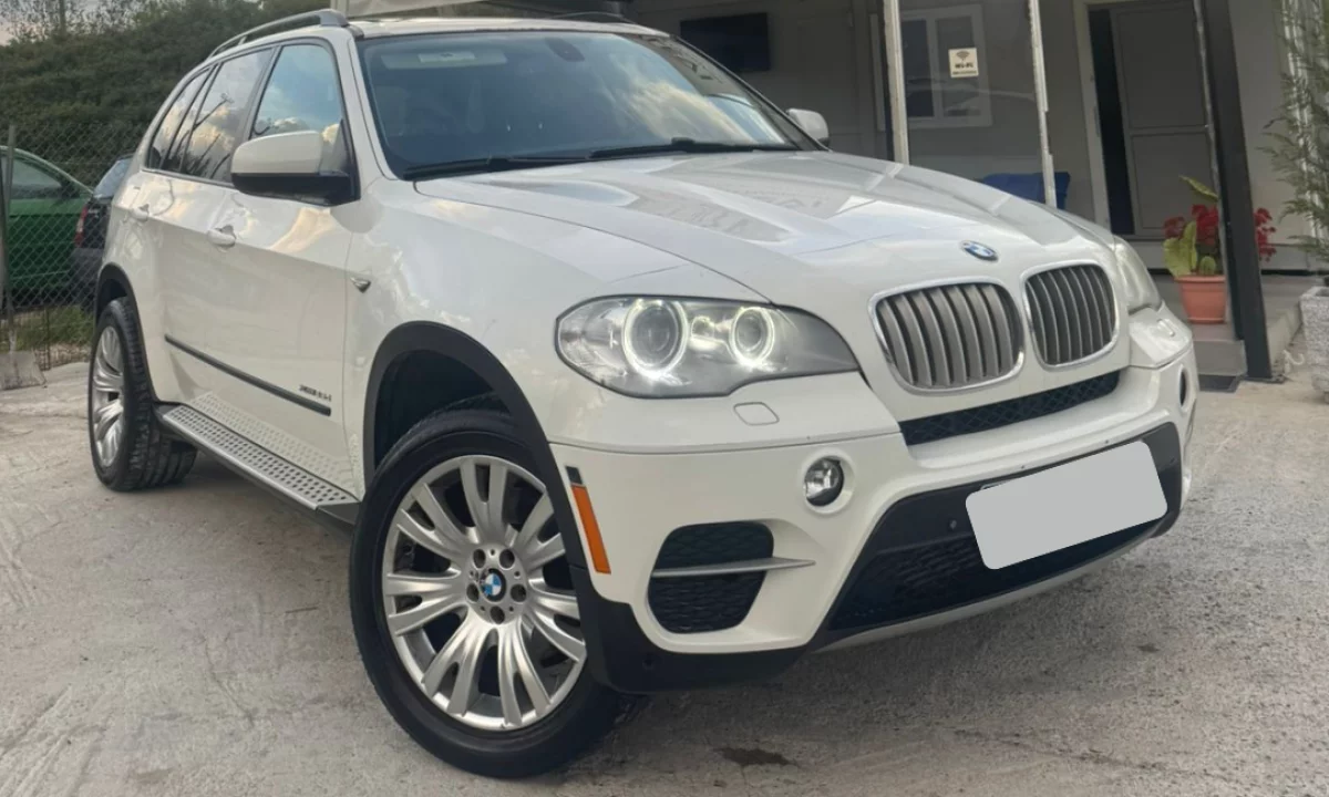 BMW X5 2012 e Bardhe me Qera ne Rinas