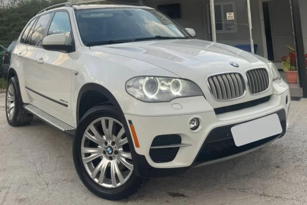 Makina me qera ne Tirane - 60 Euro