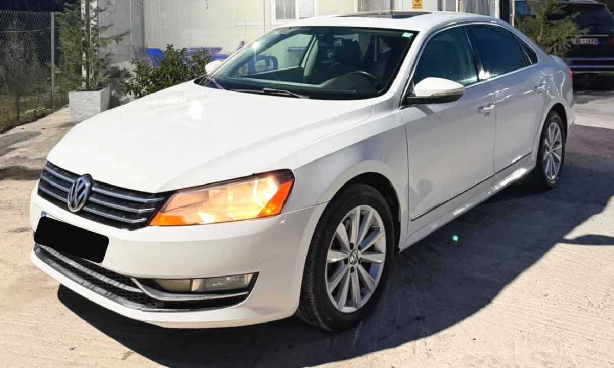 Volkswagen Passat SEL 2015 me Qera ne Rinas – Komfort & Drejtim i Lehte!