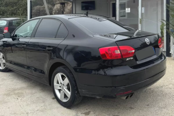 Makina me qera ne Tirane - 30 Euro