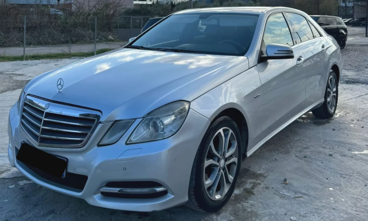Mercedes-Benz E-Class 2013 me Qera ne Rinas – Elegance & Komfort Premium!