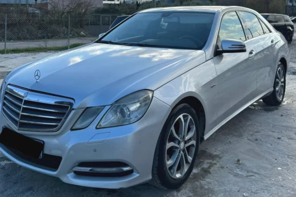 Makina me qera ne Tirane - 40 Euro