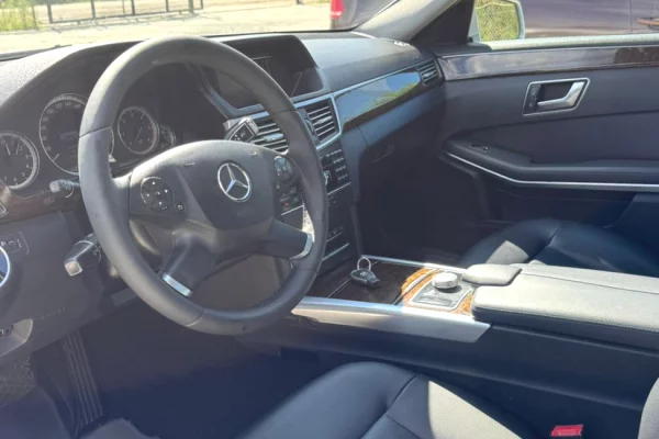 Makina me qera ne Tirane - 40 Euro