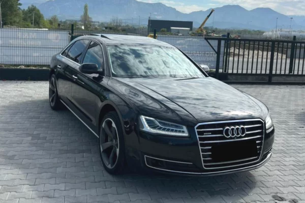 Noleggio Auto a Tirana - 100 Euro