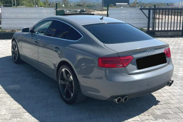 Audi A5 Sportback ne Rinas – Stil Premium & Komoditet Automat vetem 45Euro/dita!