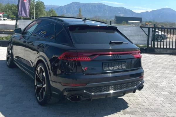 Audi RSQ8 me Qera , Super SUV Luksoz qe Kthen Cdo Koke!